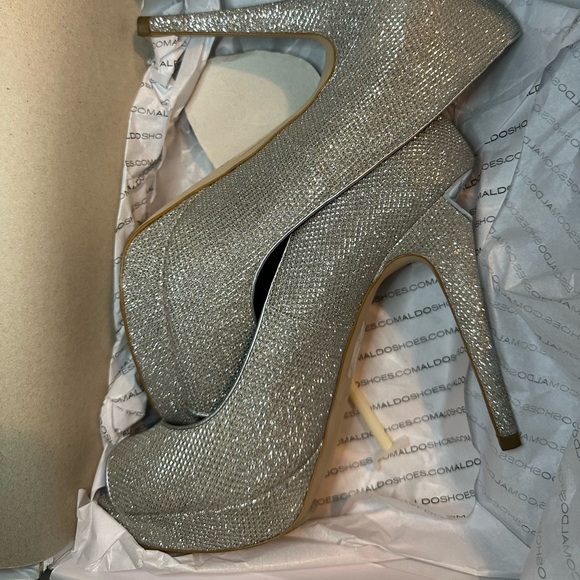 Aldo Raeann Heels - Picture 2 of 4